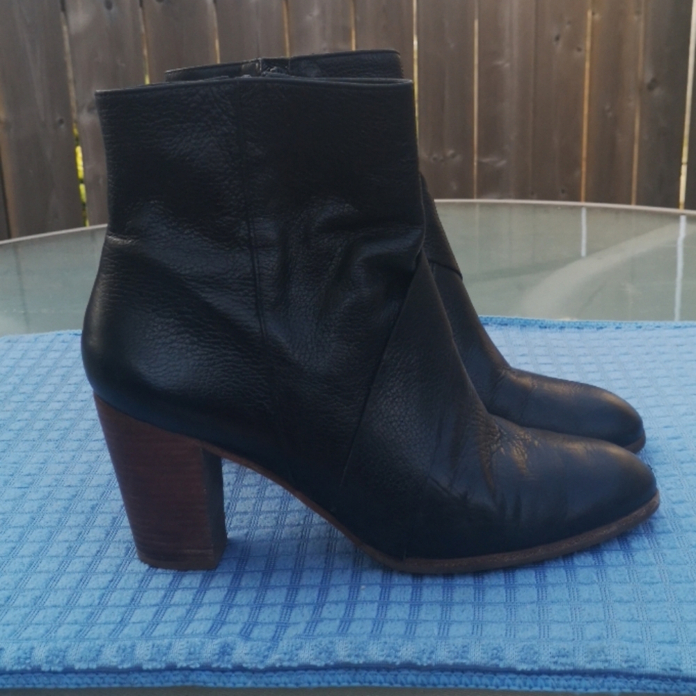 Boots - Picture 2 of 2